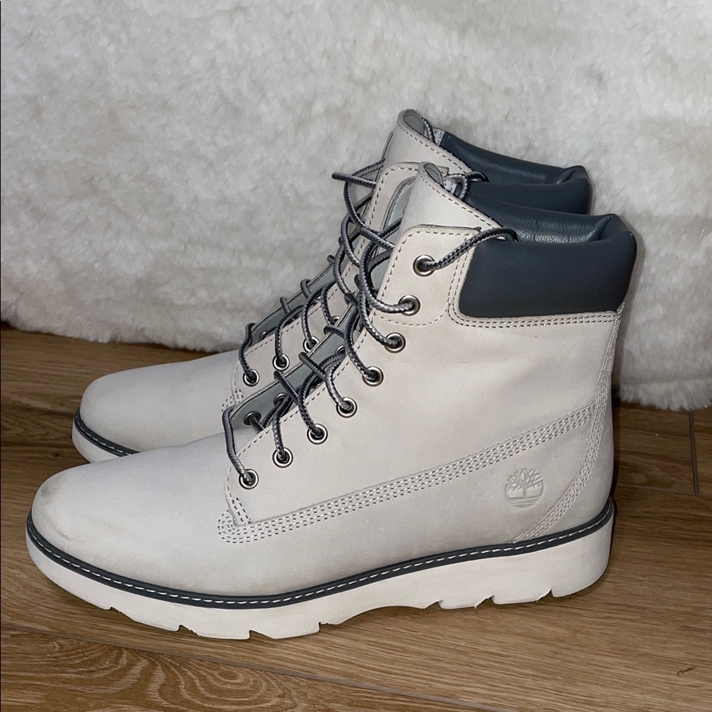 Timberland Women’s Keely Field 6 “ Gray Boots A26JM